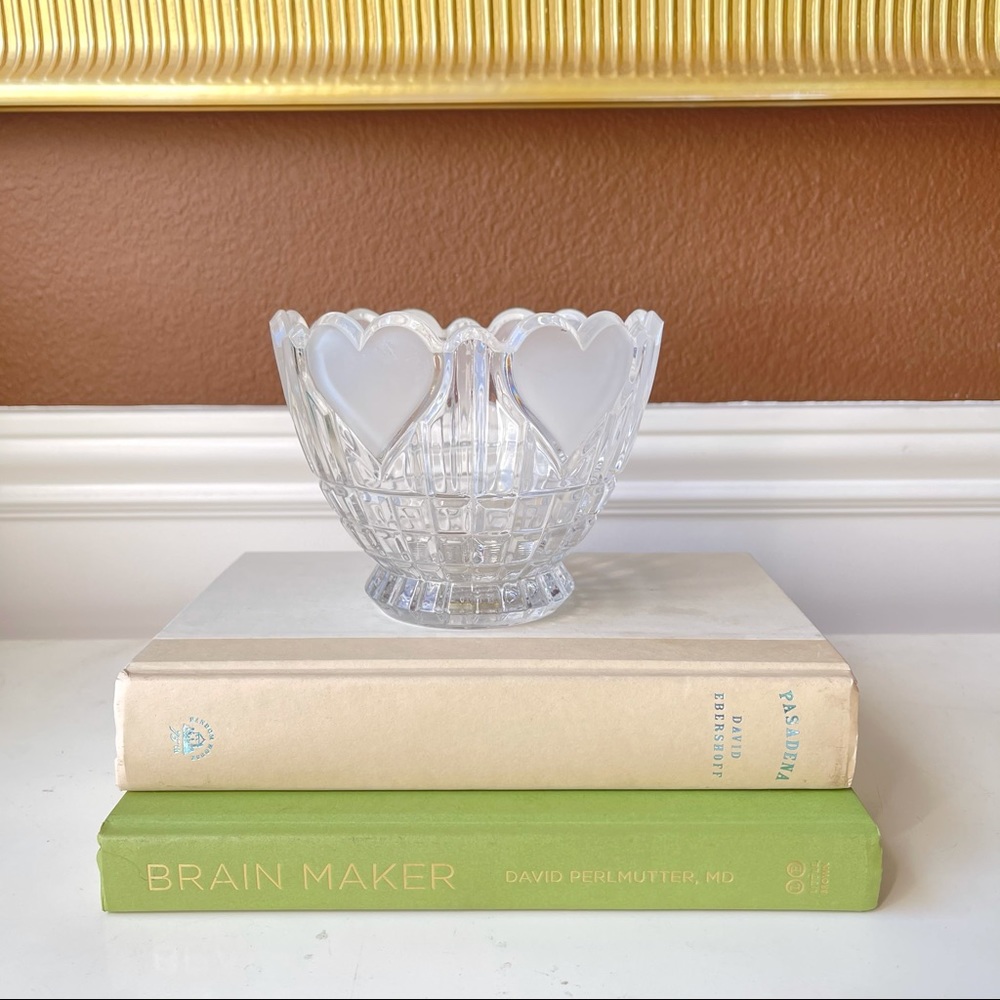 Heart and Grid Pattern Glass Bowl